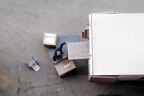 Removal van suited to flats, houses, and businesses in Brompton