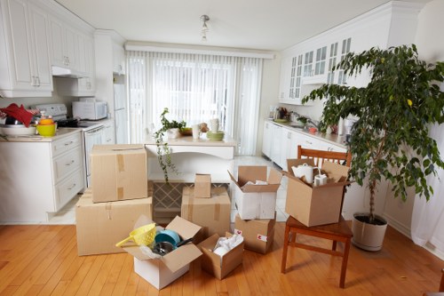 Local packing and boxes service for homes and businesses in Brompton
